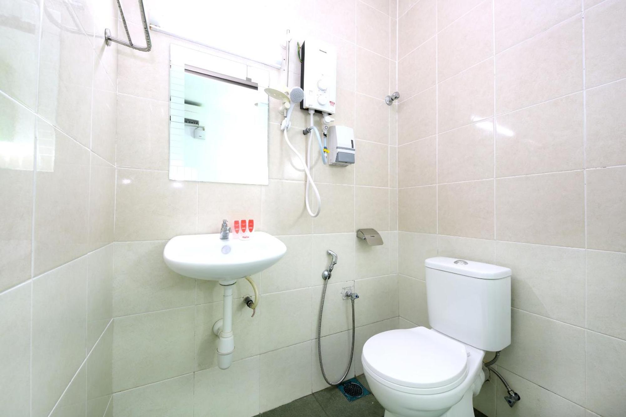 OYO 502 Midah Inn Puchong Ngoại thất bức ảnh